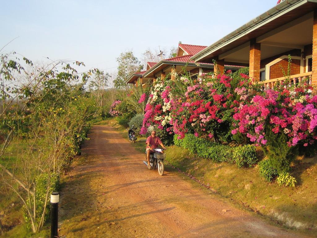 Freedom Estate Sea View Apartments Koh Lanta Bagian luar foto