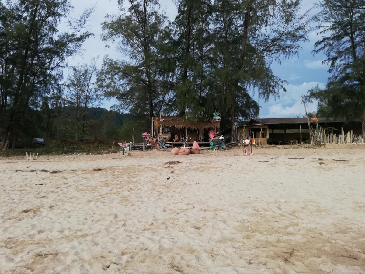 Freedom Estate Sea View Apartments Koh Lanta Bagian luar foto